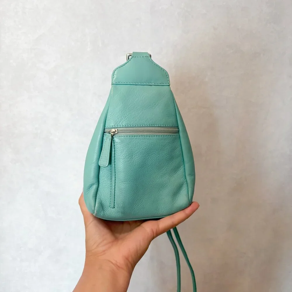 ILI New York & Toronto Leather Mini Backpack Light Green Small